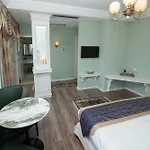 Britania 酒店 Kamez